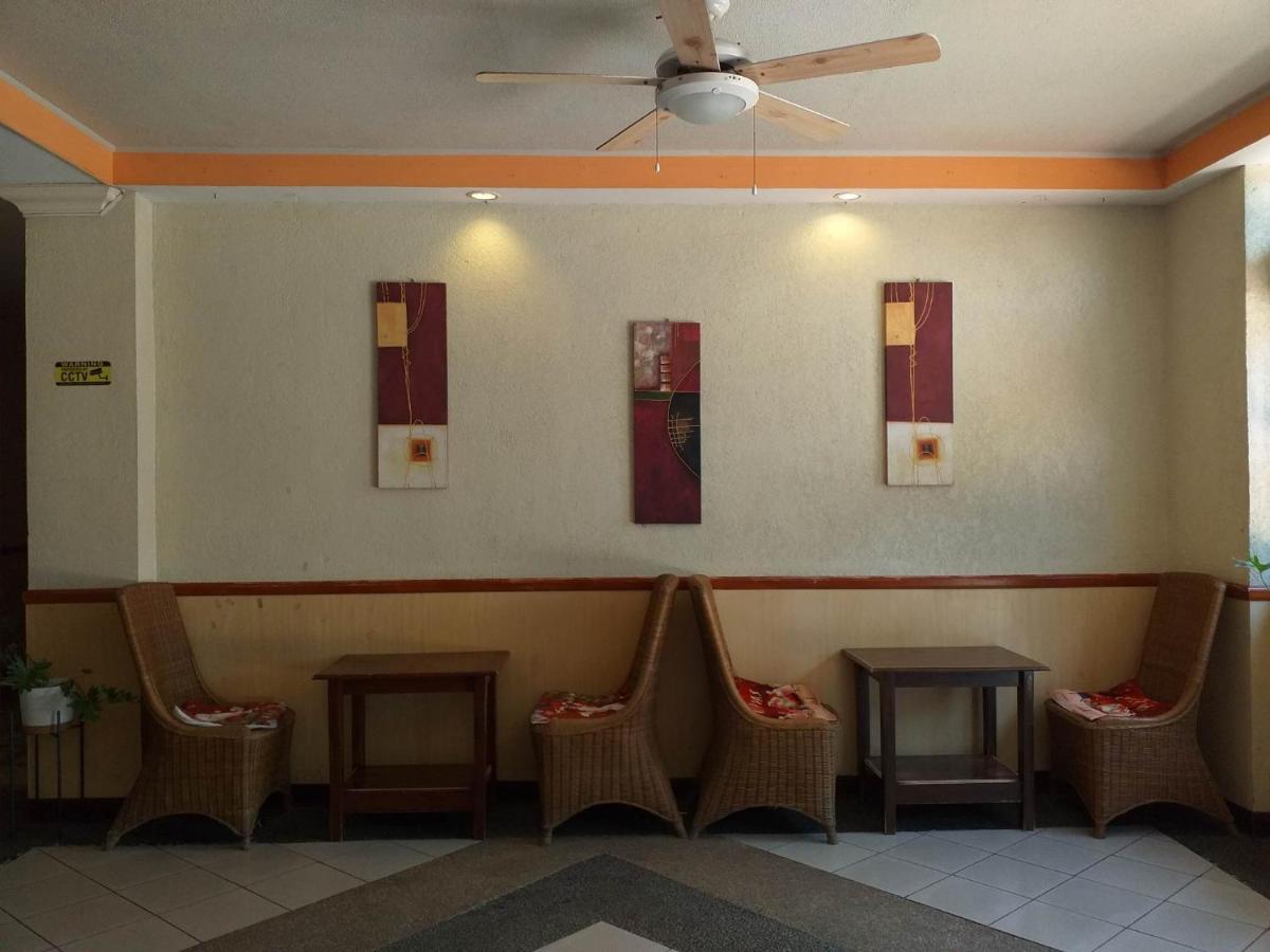 Mactan Airport Hilltop Hotel Lapu-Lapu City Exterior foto