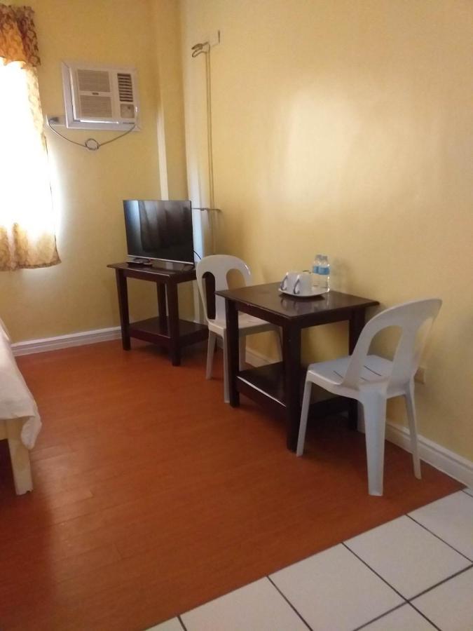 Mactan Airport Hilltop Hotel Lapu-Lapu City Exterior foto